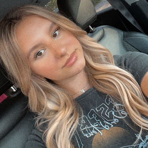 Meet your Posher, Eldina